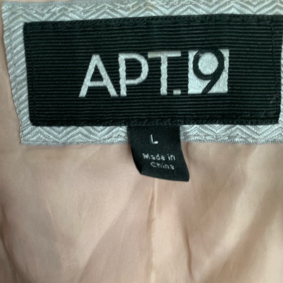 Faux leather jacket -worn - Picture 2 of 4